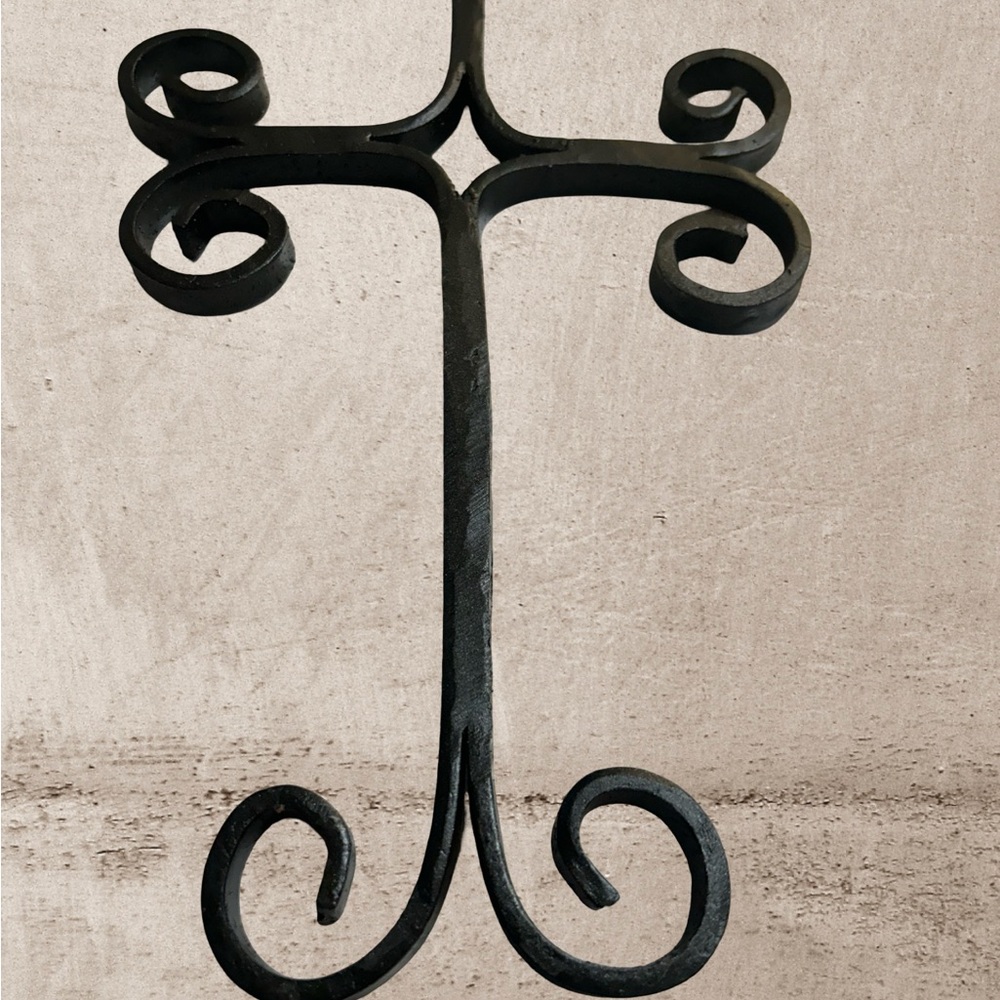 Elegant Black Wrought Iron Wall Cross Decor - Picture 3 of 3
